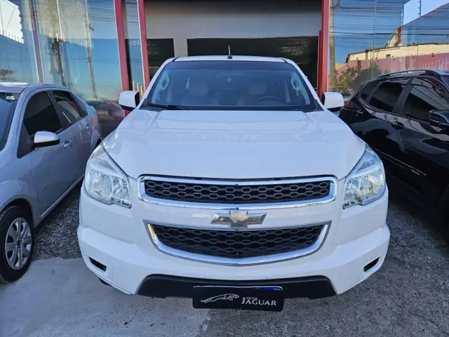 Carro Chevrolet S10 Cabine Dupla 2016 S10 2.4 Advantage (Cabine Dupla)