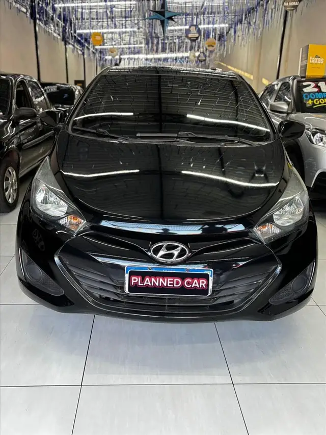 Carro Hyundai HB20S 2015 1.0 Copa do Mundo (Flex)