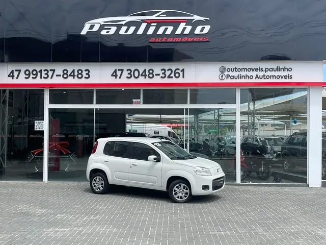 Carro Fiat Uno 2013 Vivace Celeb. 1.0 8V (Flex) 4p