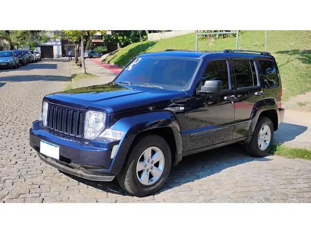 Carro Jeep Cherokee 2012 Sport 3.7 V6 4WD