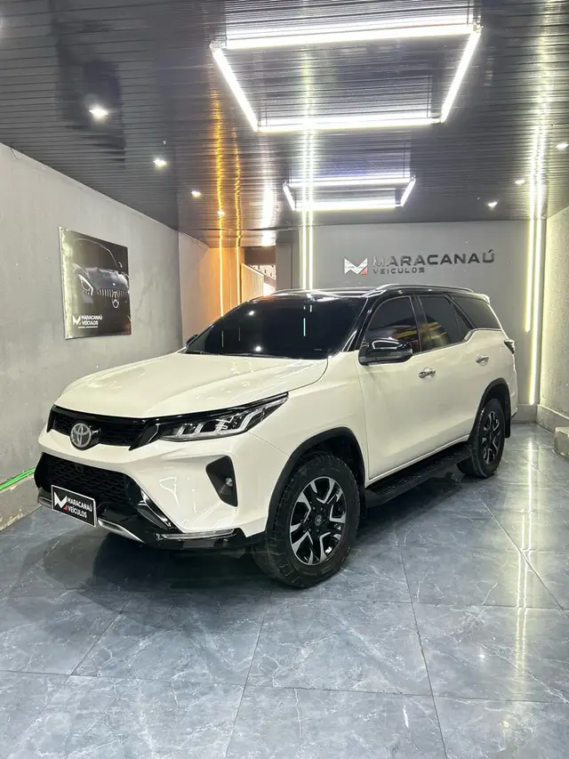 Carro Toyota SW4 2019 2.8 TDI SRX 7L 4x4 (Aut) (Diesel)