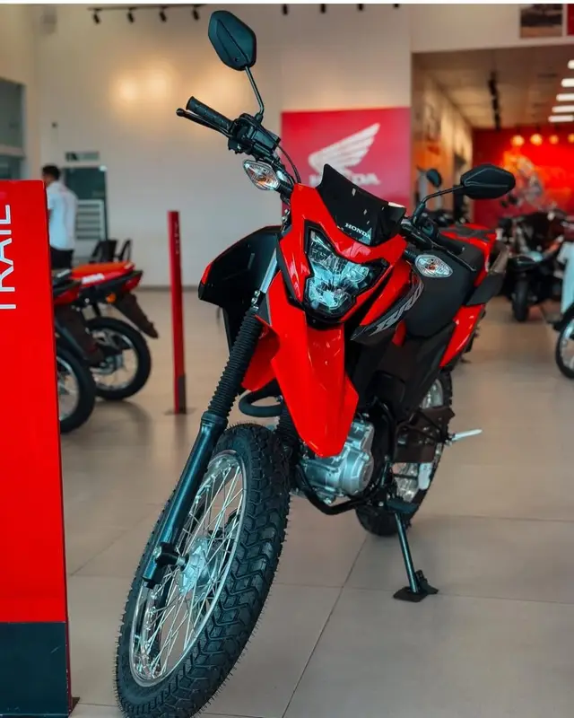 Moto Honda NXR 160 2026 Bros CBS