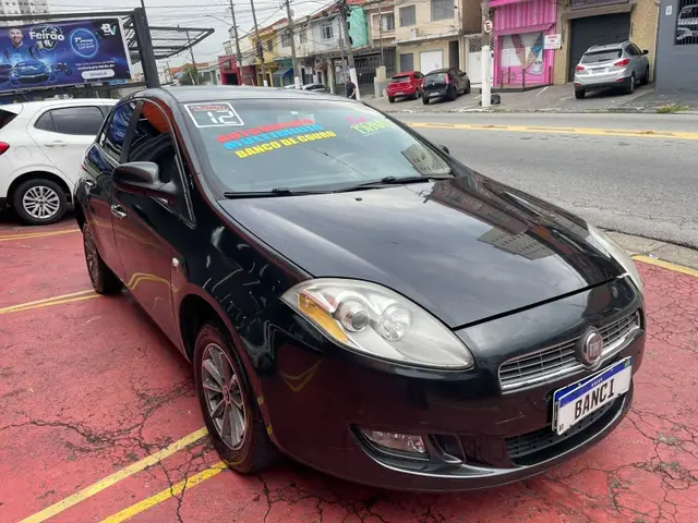 Carro Fiat Bravo 2012 Essence 1.8 16V Dualogic (Flex)