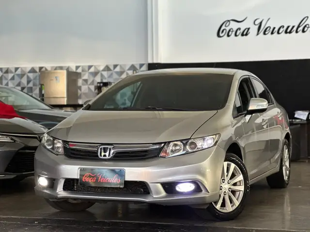 Carro Honda Civic 2014 New  LXR 2.0 i-VTEC (Aut) (Flex)