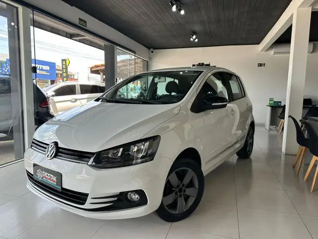 Carro Volkswagen Fox 2018 1.6 MSI Connect (Flex)
