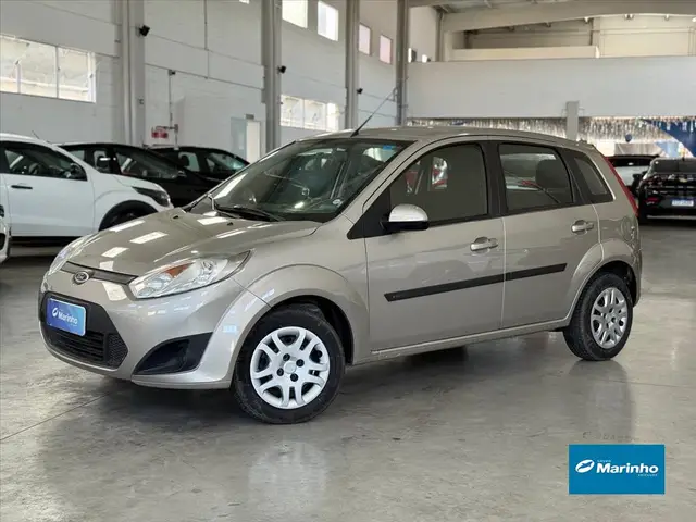 Carro Ford Fiesta Sedan 2014 S 1.0 8V Flex 4p