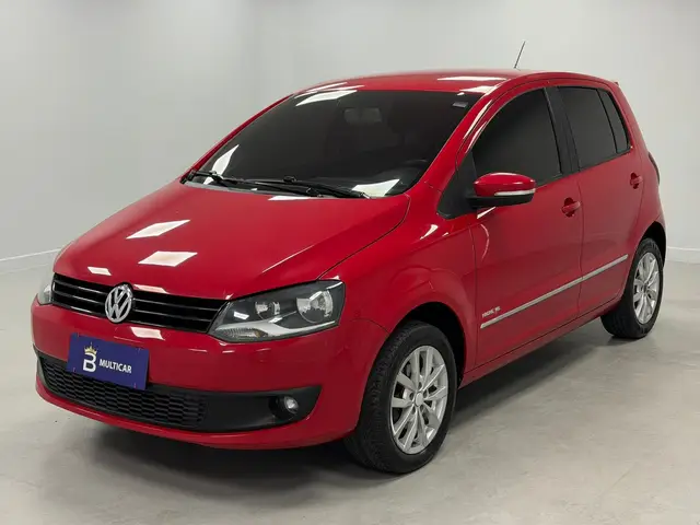 Carro Volkswagen Fox 2014 1.6 VHT Highline (Flex)