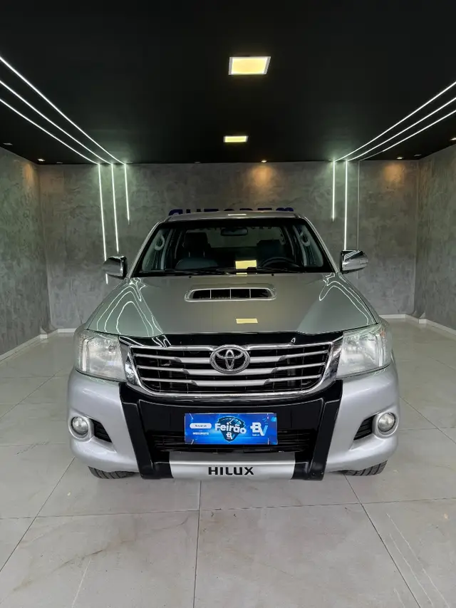 Carro Toyota Hilux Cabine Dupla 2014 Hilux 3.0 TDI 4x4 CD SRV (Aut)