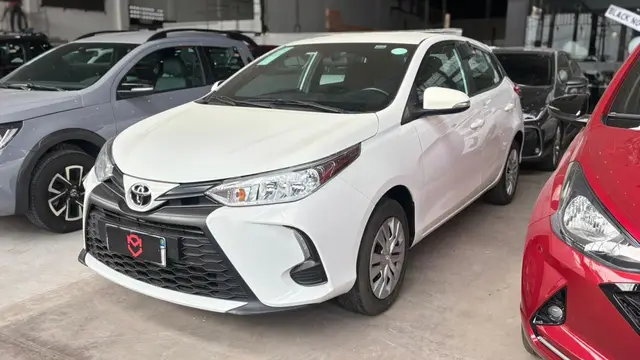 Carro Toyota Yaris 2024 XL 1.5 (Flex) (Aut)