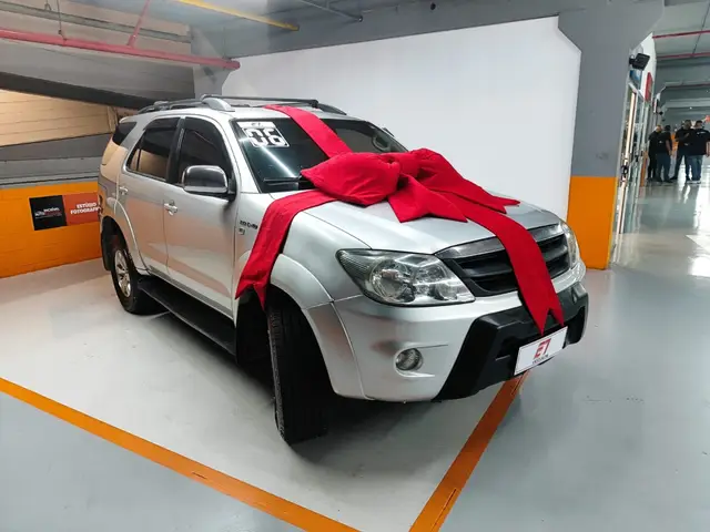 Carro Toyota Hilux SW4 2006 SRV 4x4 3.0 Turbo  (aut)