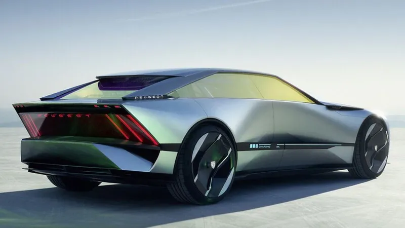 Peugeot Inception: conceito futurista tem até controle de video game como volante