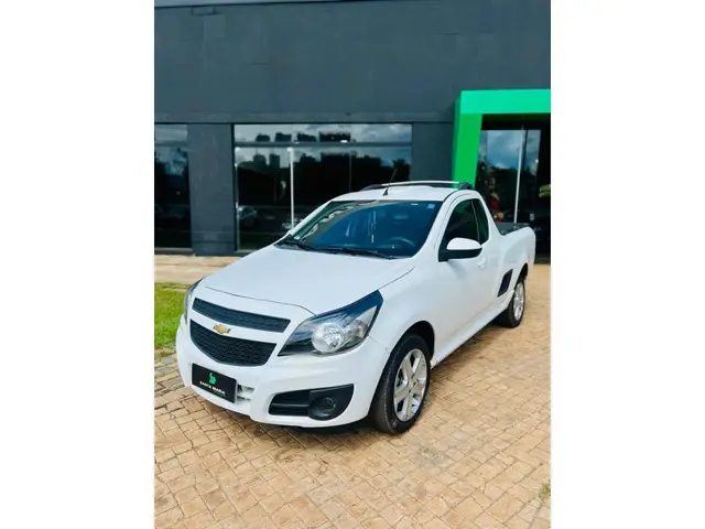 Carro Chevrolet Montana 2020 Sport 1.4 (Flex)