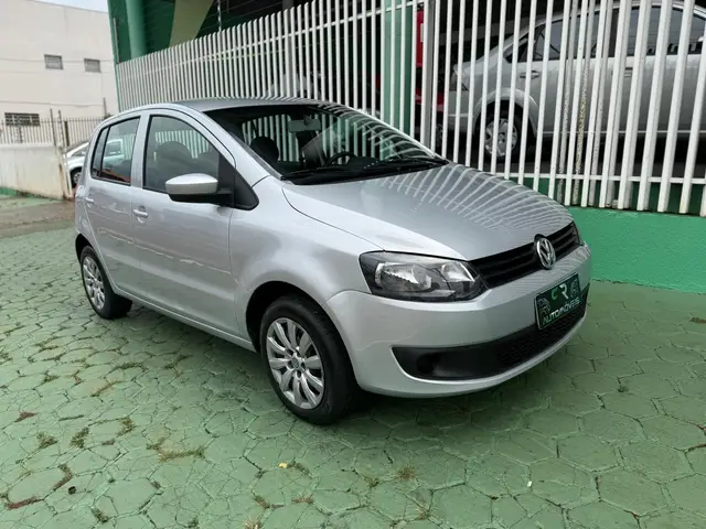 Carro Volkswagen Fox 2012 1.6 VHT (Flex)