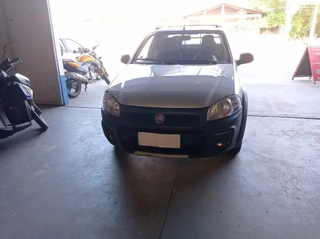 Carro Fiat Strada 2014 Working 1.4 (Flex) (Cabine Dupla)