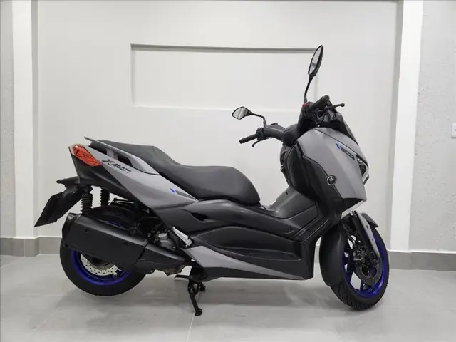 Moto Yamaha XMax 2022 250 (ABS)