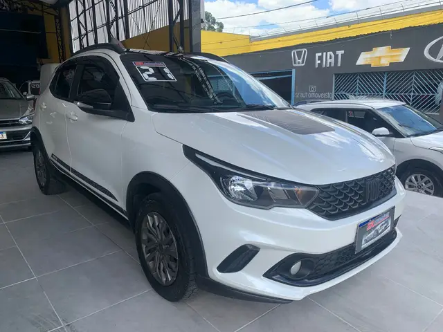 Carro Fiat Argo 2021 Trekking 1.3 (Flex)