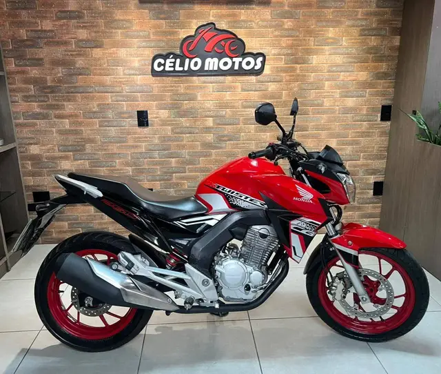 Moto Honda CB 250F Twister 2021 (CBS)