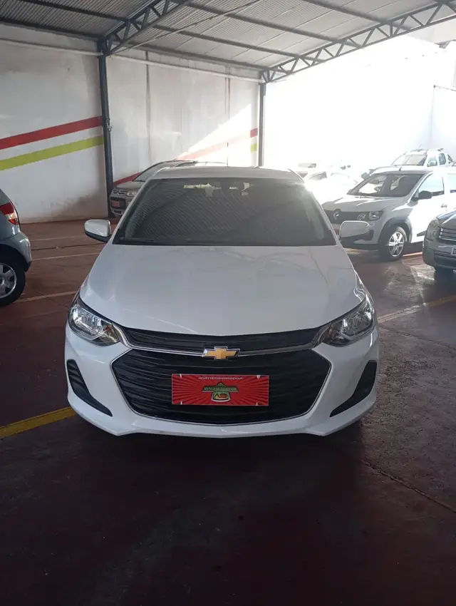Carro Chevrolet Onix 2023 LT 1.0