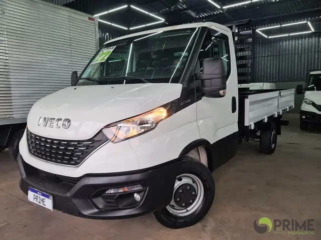 Carro Iveco Daily Chassi 2022 35-150 Longo 3.0 (Diesel)