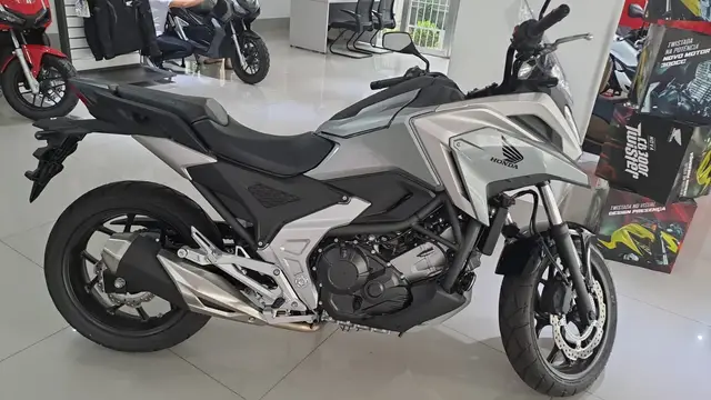 Moto Honda NC 750X 2025 DCT