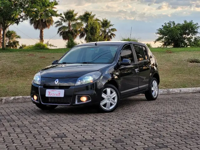 Carro Renault Sandero 2014 Privilege 1.6 16V (Flex)(aut)