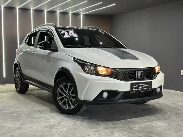 Carro Fiat Argo 2024 Trekking 1.3 CVT