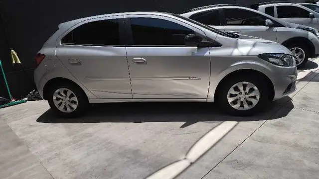Carro Chevrolet Onix 2018 1.4 LT SPE/4