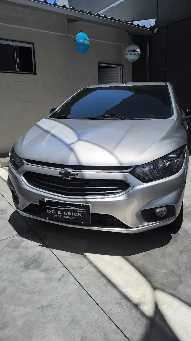 Carro Chevrolet Onix 2018 1.4 LT SPE/4