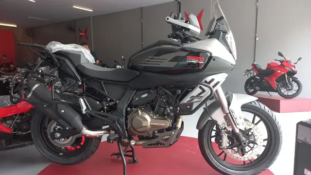 Moto Shineray SBM 600S 2026 ABS