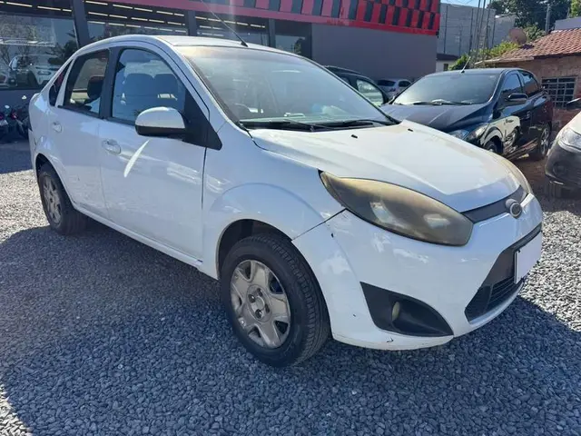 Carro Ford Fiesta Hatch 2014 SE Rocam 1.6 (Flex)