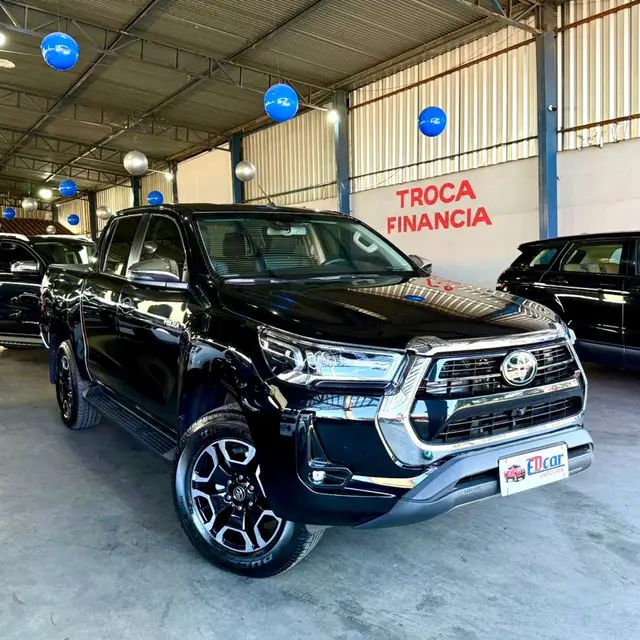Carro Toyota Hilux Cabine Dupla 2024 SRX 4x4 2.8 Diesel