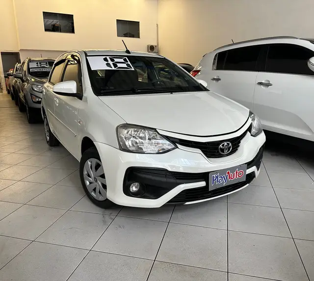 Carro Toyota Etios 2018 X 1.3 (Flex)