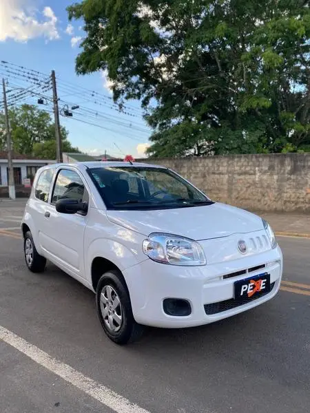 Carro Fiat Uno 2014 Vivace 1.0 8V (Flex) 2p