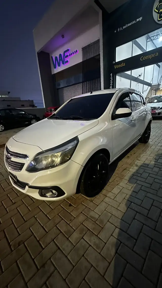 Carro Chevrolet Agile 2014 LTZ 1.4 8V (Flex)
