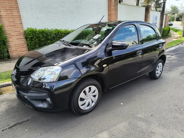 Carro Toyota Etios 2018 X 1.3 (Flex)