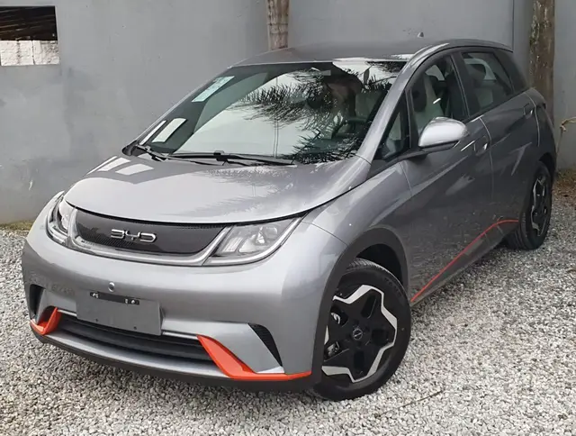 Carro BYD Dolphin 2025 GS