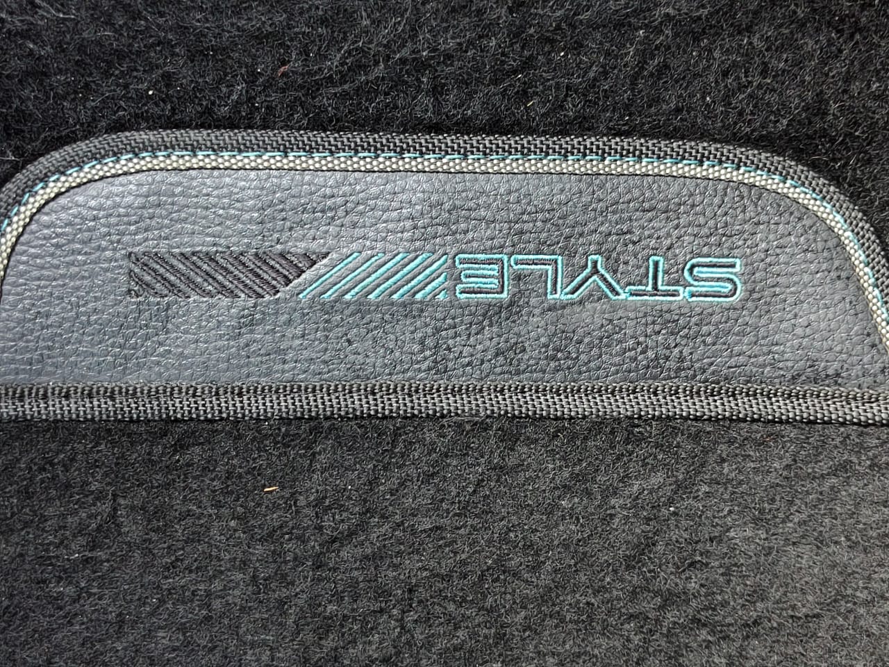 Peugeot-208-Style 1.0 (Flex)