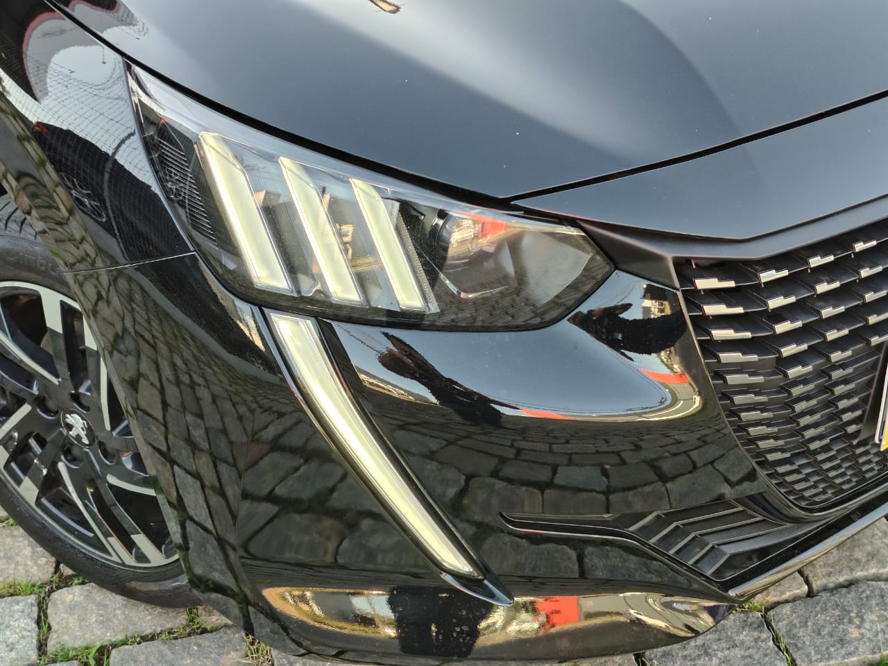 Peugeot-208-Style 1.0 (Flex)