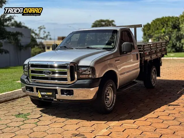 Carro Ford F-250 2011 XLT 4x2 3.9 (Cab Simples)