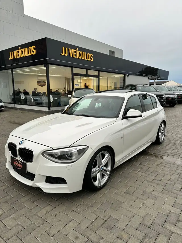 Carro BMW 125i 2014 125i M Sport
