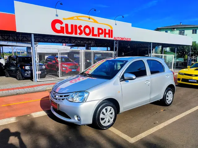 Carro Toyota Etios 2016 X 1.3 (Flex)