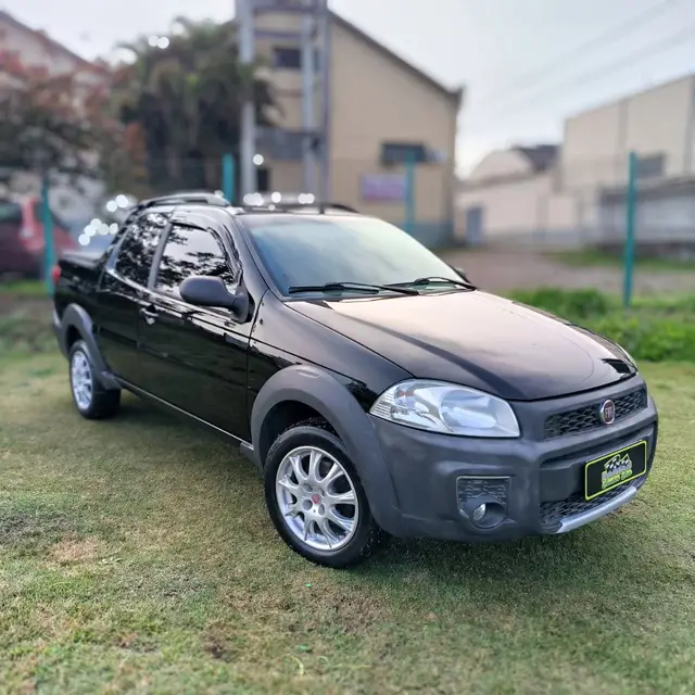 Carro Fiat Strada 2017 Hard Working 1.4 (Flex) (Cabine Dupla)