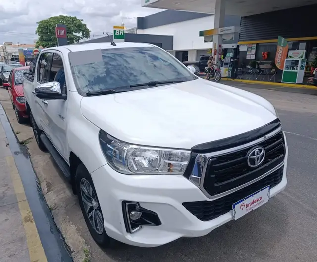 Carro Toyota Hilux Cabine Dupla 2020 Hilux 2.8 TDI SRV CD 4x4 (Aut)