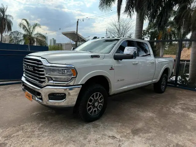 Carro Ram 3500 2024 Limited Longhorn 6.7 4x4