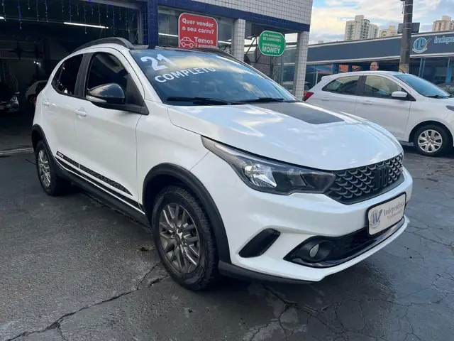 Carro Fiat Argo 2021 Trekking 1.3 (Flex)