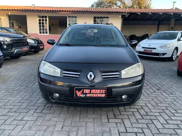 Carro Renault Megane Grand Tour 2011 Mégane Grand Tour Dynamique 1.6 16V (flex)