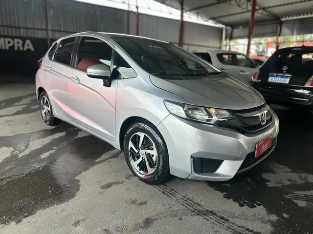 Carro Honda Fit 2015 1.5 16v LX (Flex)