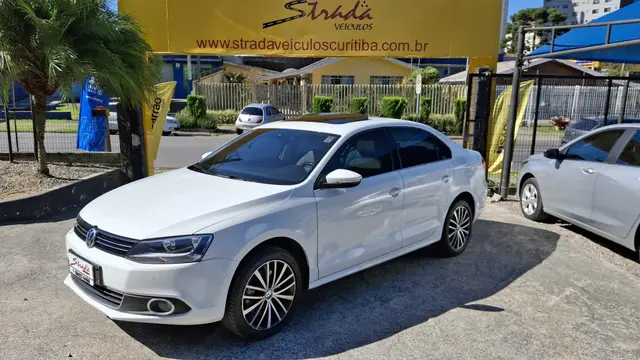 Carro Volkswagen Jetta 2014 2.0 TSI Highline DSG