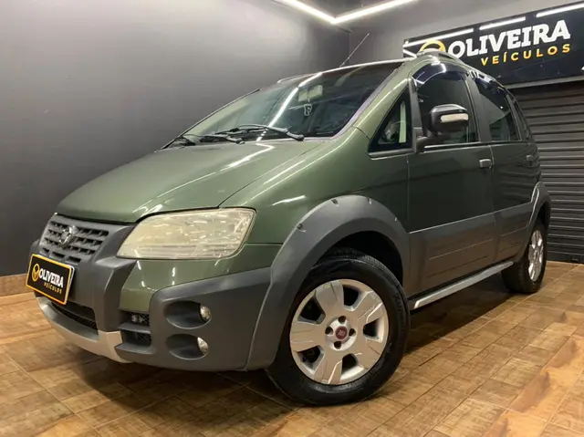 Carro Fiat Idea 2010 Adventure 1.8 (Flex)