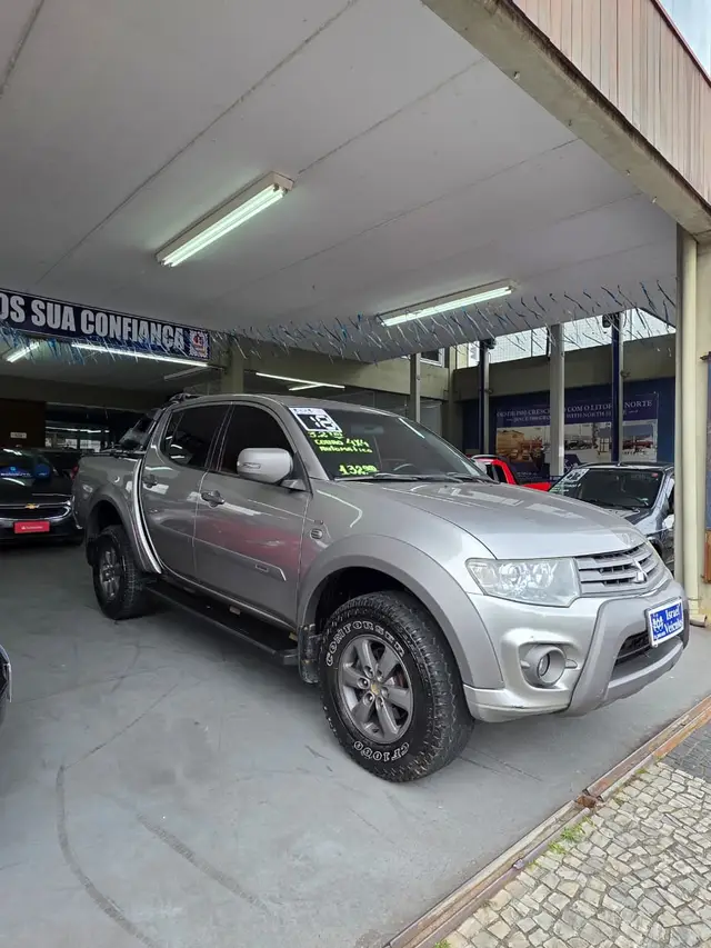 Carro Mitsubishi L200 Triton Sport 2018 3.2 DID-H Outdoor 4WD (Aut)